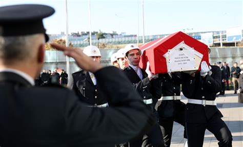 O günden itibaren kendisinden haber alınamayan sorgun'un teyzeleri macide uslu ile halime şehidoğlu. Şehit polis memuru son yolculuğuna uğurlandı