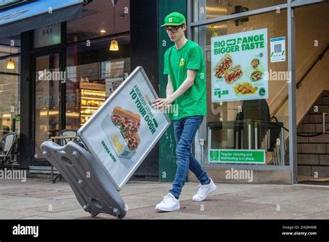Subway, the largest sandwich chain on the planet, Subway vegan food