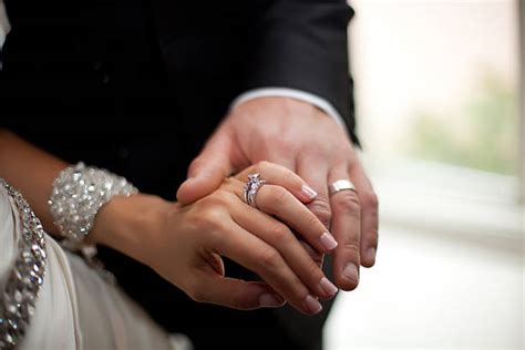 Engagement Ring Engagement Holding Hands Couple Stock Photos Pictures