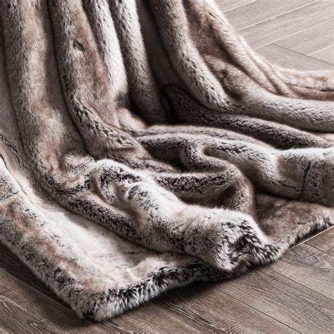Luxury Faux Fur Throw Blanket Super Soft Oversized Thick Warm Afghan