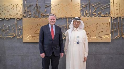 Suudi Arabistan Enerji Bakanı OECD Genel Sekreteri ile görüştü