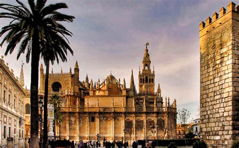 Guided Tour Of Alcazar Seville Cathedral And La Giralda Seville