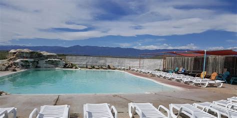 Visit The Underrated Desert Reef Hot Spring In Colorado