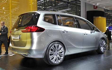 Hot Wallpaper Sexy Opel Zafira Tourer Concept