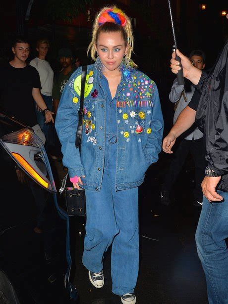 So Much Denim We Cant Quite Deal With Just How Denim Oriented Mileys