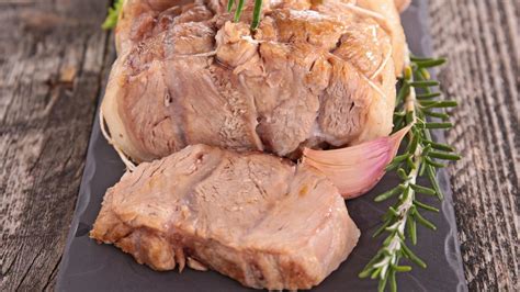 How long does cooked chicken last in the fridge? How Long Does It Take to Cook Roast Beef in the Oven?
