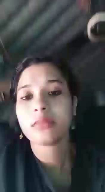 Desi Cute Girl Making Video