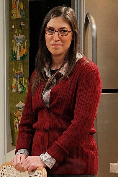 Mayim Bialik As Amy Farrah Fowler The Big Bang Theory Tv Fanatic