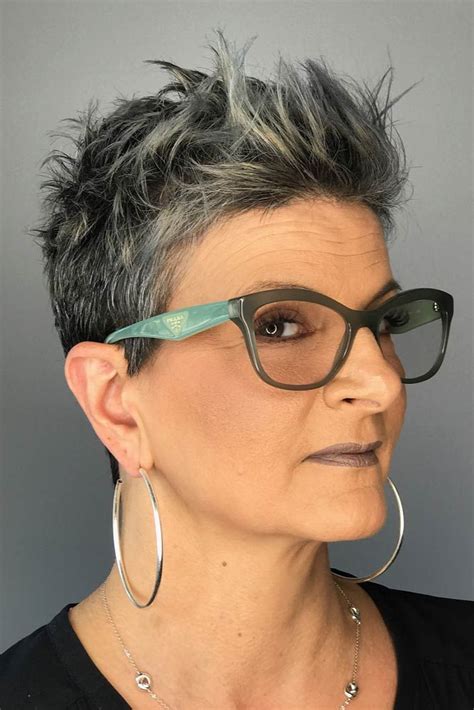 95 Incredibly Beautiful Short Haircuts For Women Over 60