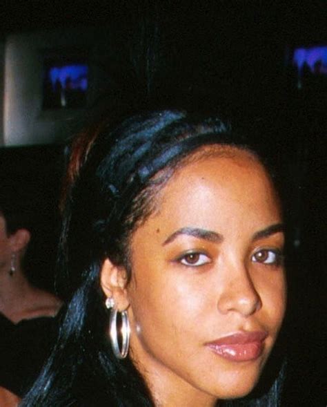 Pin By 💗 On The Nineties Aaliyah Pictures Aaliyah Black Is Beautiful