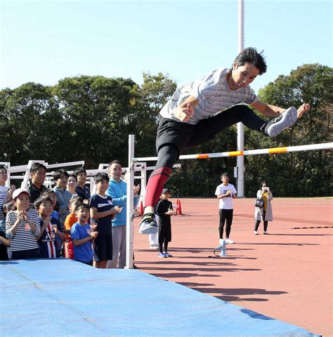 Jun 27, 2021 · 【nhk】東京オリンピックの代表選考を兼ねた陸上の日本選手権は大会最終日の27日、男子走り幅跳びの決勝が行われ、橋岡. 走り高跳び・戸辺 東京五輪金メダルへ「試合数かなり絞る ...