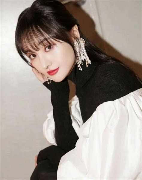 Zheng Shuang S Old Photos Were Released Ten Years Ago Before Plastic