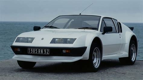 Es un auto deportivo francés producido desde 1971 hasta 1985. Renault Alpine A310 - informatie, prijzen, vergelijkbare ...
