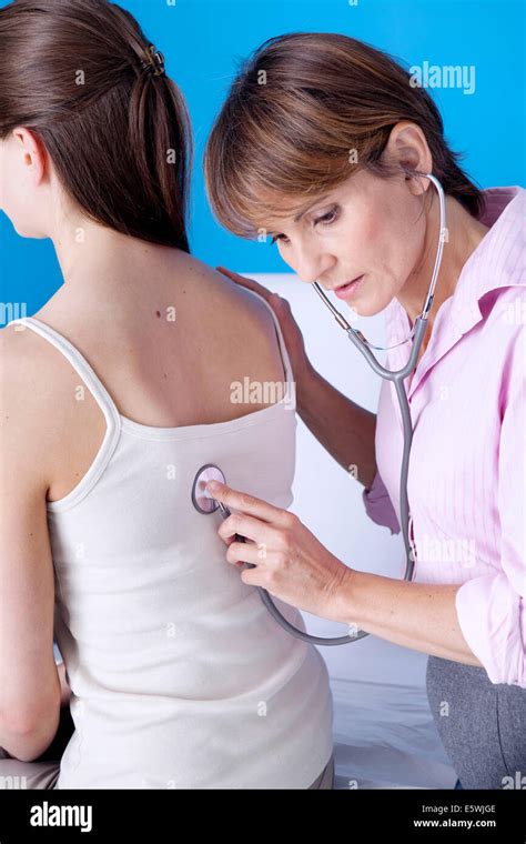 Female Doctor Auscultation Stethoscope Hi Res Stock Photography And