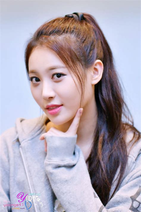 Girls Day Yura 유라 Kim Ahyoung 김아영 Yura Pinterest Kpop Kpop Girls And Girls