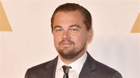 Leonardo Dicaprio Finally Wins An Oscar After Six Nominations 2016 Oscars Leonardo Dicaprio