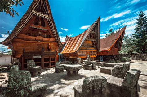 5 Destinasi Wisata Yang Bisa Kamu Kunjungi Di Pulau Samosir