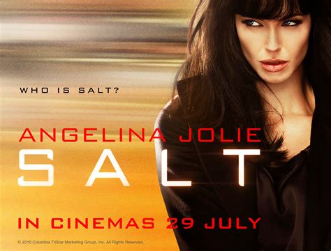 Salt Movie Preview Stunner Angelina Jolie Fights And Peppers In This