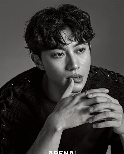When talking about fandoms, we cannot miss kwak dong yeon. Kwak Dong Yeon sa snaží udržiavať priateľstvá s hereckými ...