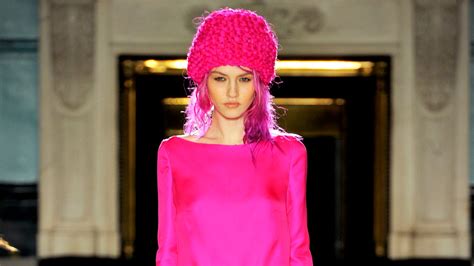 Charlotte Free Pink Haired Model Catwalk Pictures