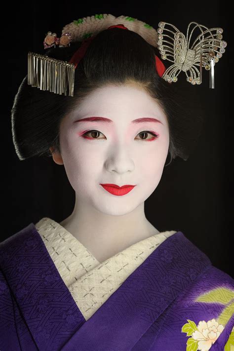 A Photographer Of Geisha Maiko And Kyoto Geisha And Maiko I 9