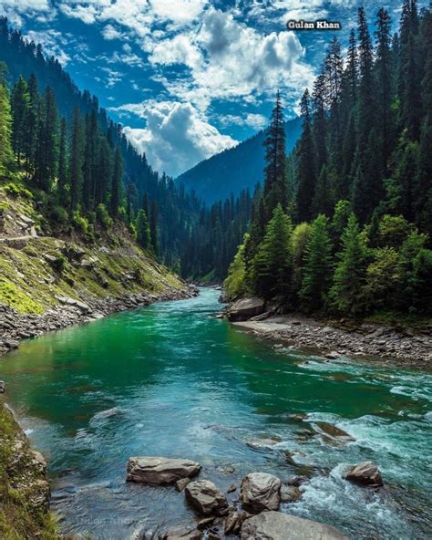 Pakistan Very Nice Captured The Beautiful Scenery And Beauty Of Neelum River And Valley