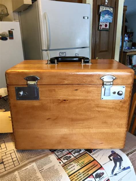 Diy big travel bag | sewing machine carrying case tutorial sewingtimes there are several pockets for sewing machines. refinished a featherweight case | Sewing Machines and Info ...