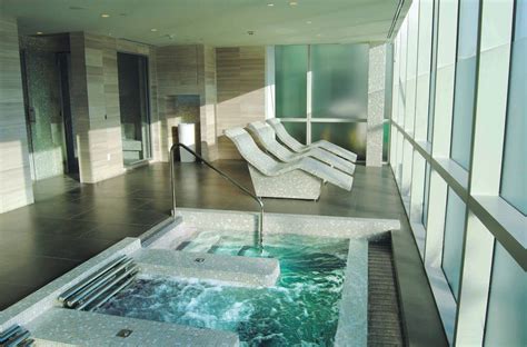 Four Seasons Baltimore Spa With Vitality Pool And Heated Loungers
