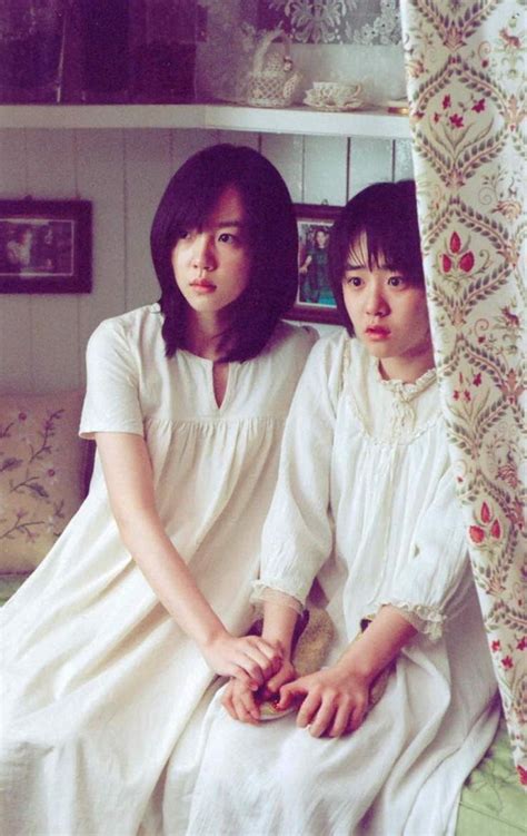 A Tale Of Two Sisters Korean Movie 2003 장화 홍련 Sisters Movie Film Inspiration Japanese