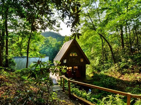 Check out this 4 br north georgia mountain gem. Romantic Riverfront Cabin with Pool Access in Blue Ridge ...