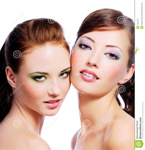 Dos Mujeres Jovenes Atractivas Imagen De Archivo Imagen De Lesbiana Elegancia