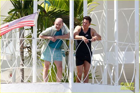 Pain and gain also stars anthony mackie, rebel wilson, tony shalhoub, ed harris, rob corddry, ken jeong, and bar paly. Mark Wahlberg: On Set for 'Pain and Gain': Photo 2644209 ...