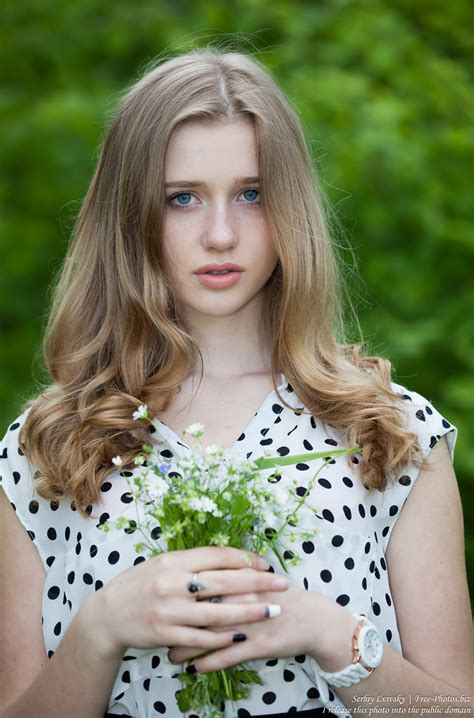 photo of a 17 year old natural blond girl photographed in may 2016 by serhiy lvivsky picture 24