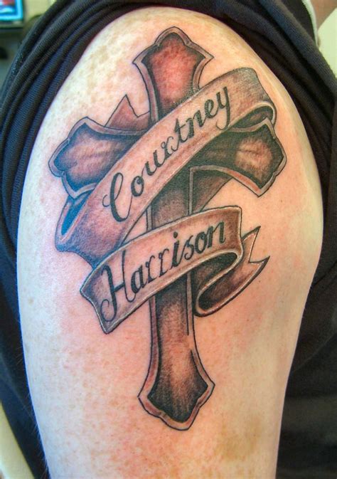 Jesus carrying the cross, bent with the burden, and wearing the crown of thorns is exactly the design, which is to remember his sacrifice, most people get tattoos that show jesus christ on the cross. Jesus Christ Tattoos And Cross Tattoos ~ Hits All