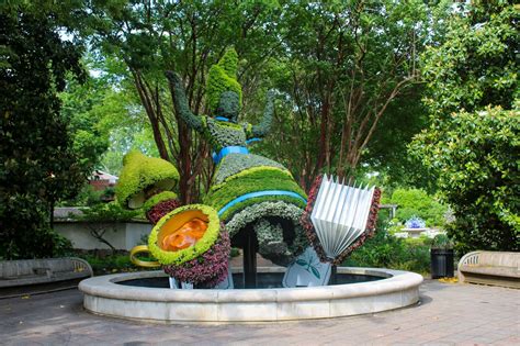 You Can Visit A Super Cool Alice In Wonderland Garden In Atlanta