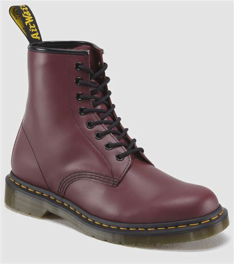 Selain lebih mengenal medan, para anggota opm juga mendapat sokongan persenjataan dan juga pendanaan dari pihak asing. 1460 | Homme Boots | Site officiel Dr Martens | France