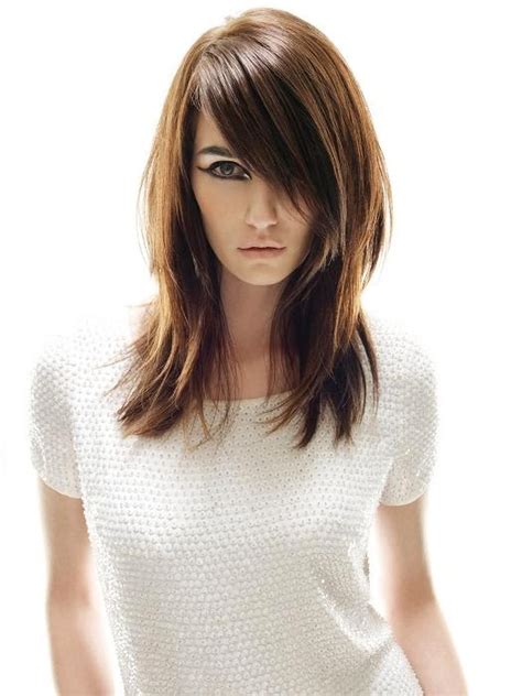 Recettes Naturelles pour la beauté Coiffure femme cheveux long