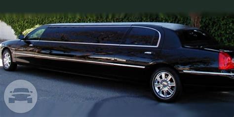 8 9 Pasenger Black Lincoln Town Car Limousines Dream Limousine