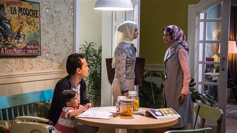 Sebut saja fedi nuril, laudya cynthia bella, dan raline shah. Surga Yang Tak Dirindukan 2 | Netflix
