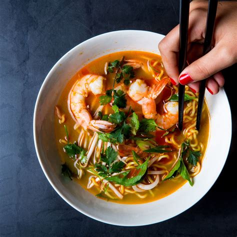 Aromatic Shrimp And Noodle Medicine Soup Recipe Recipes With Fish