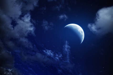 Free Crescent Moon Images Pictures And Royalty Free