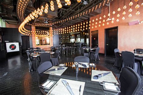 Genießen sie die schönheit der fränkischen schweiz als kreativen gaumenschmaus auf ihrem teller. Stills Restaurant & Bar, Abu Dhabi - Yas Island Reviews ...