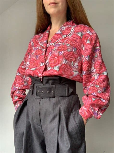 Vintage Blouse With Roses Novelty Print Pink Vintage Blouse Etsy Blouse Vintage Romantic