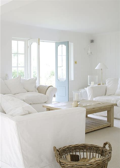 Lasciati dunque ispirare dalle nostre idee di arredo per dare vita a un ambiente accogliente dove trascorrere giornate in totale. Idee e consigli su come arredare una casa al mare - La ...