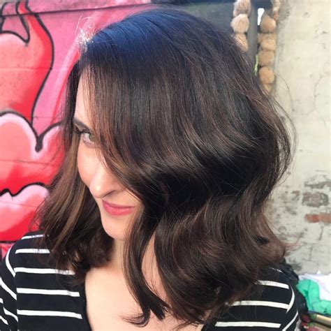 Maybe you would like to learn more about one of these? The Top 24 Medium Hairstyles For Oval Faces in 2021