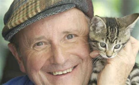 To connect with harry, sign up for facebook today. TV vet making Grafton house calls | Grafton Daily Examiner