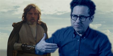 Star Wars Rise Of Skywalkers Luke Isnt Criticizing Last Jedi Says