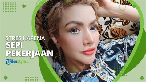 Barbie kumalasari tampil semakin glamor dan mirip boneka. Barbie Kumalasari Kini Akui Stres karena Sepi Job di Tengah Pandemi Covid-19: Ancur Semua ...