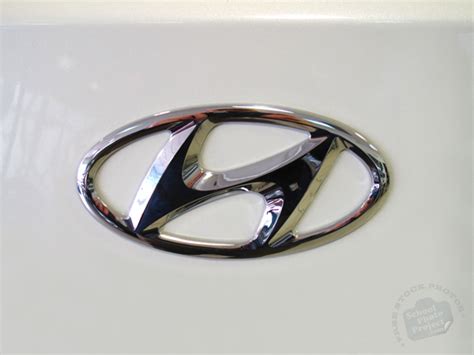 Shape of the hyundai logo: FREE Hyundai Logo, Hyundai Car Brand, Famous Car Identity ...