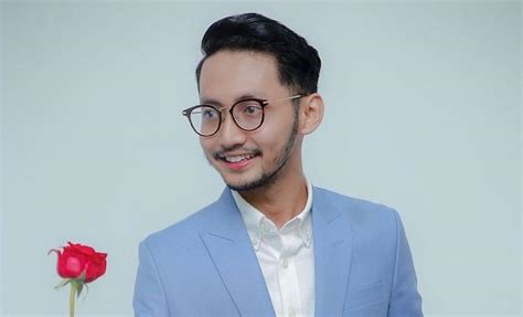 Is your network connection unstable or browser outdated? Lagu Sufian Suhaimi Mula Viral Di Indonesia